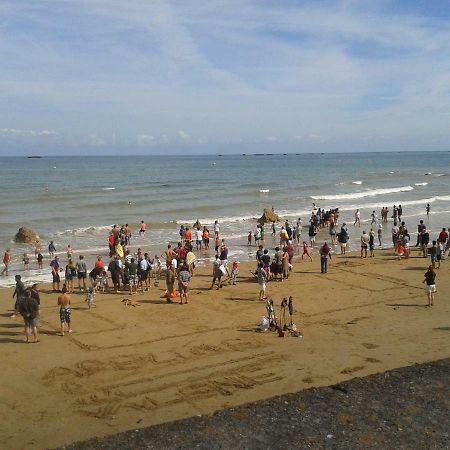 Arroplace Arromanches-les-Bains Esterno foto